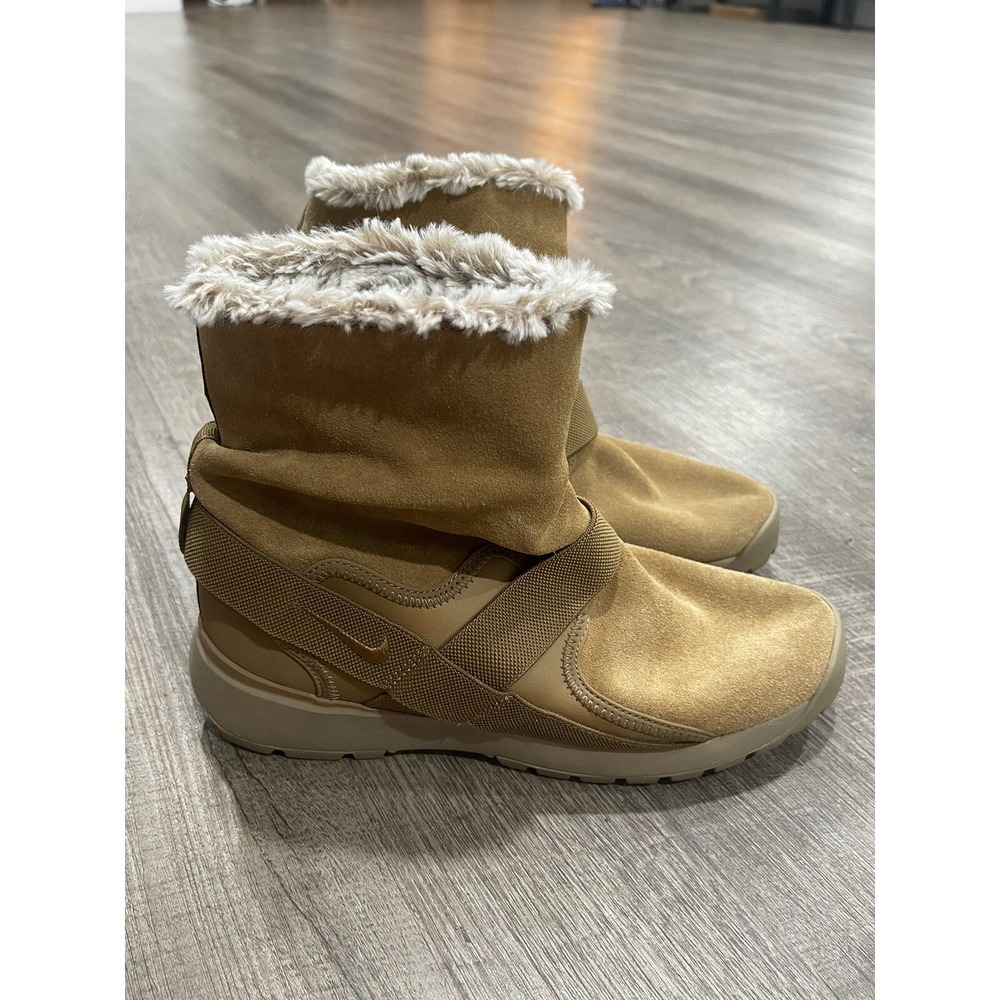 nike golkana wedged‎ boot Fur Lined Size 7 Booties Women Beige Gorpcore